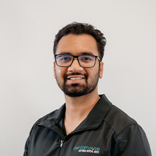 Dr. Hamza Ahmed | Dentalhouse in Belleville